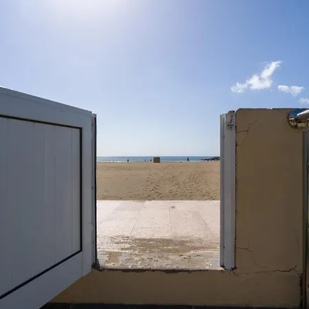 Beachside In Palmas * Las Palmas de Gran Canaria